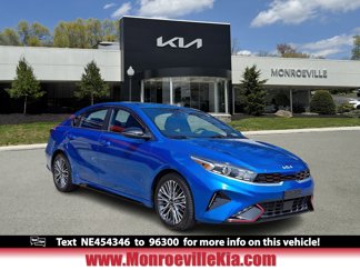 Used 2022 Kia Forte GT-Line w/ GT-Line Premium Package image 1