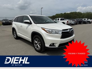 Used 2015 Toyota Highlander XLE image 1
