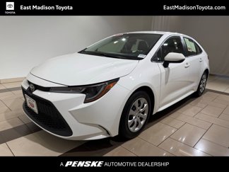 Used 2022 Toyota Corolla LE image 1
