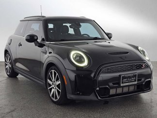 Used 2023 MINI Cooper S w/ Premium Package image 1