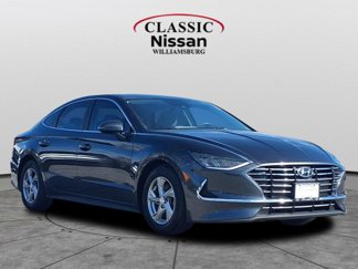Used 2022 Hyundai Sonata SE image 1