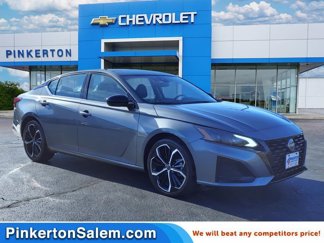 Used 2023 Nissan Altima 2.5 SR image 1