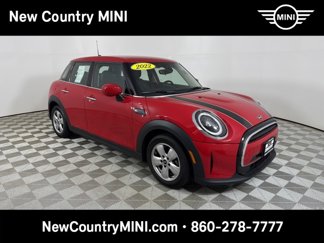 Used 2022 MINI Cooper 4-Door Hardtop image 1