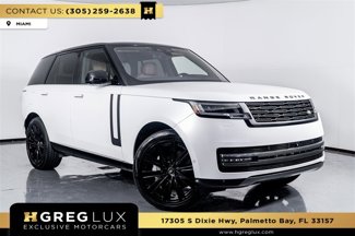 Used 2023 Land Rover Range Rover SE image 1