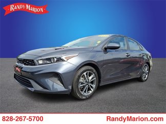 Used 2023 Kia Forte LXS image 1