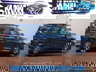 Used 2024 Chrysler Pacifica Select image 1