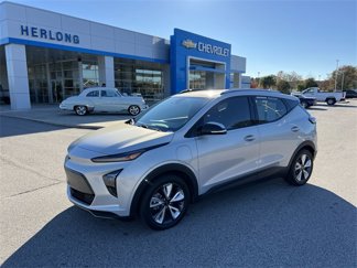 Used 2022 Chevrolet Bolt EUV LT w/ Convenience Package image 1