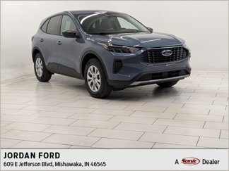New 2025 Ford Escape Active w/ Cold Weather Package image 1