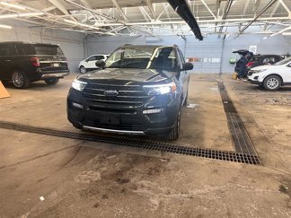 Used 2022 Ford Explorer XLT w/ Equipment Group 202A image 1