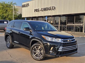 Used 2019 Toyota Highlander XLE image 1