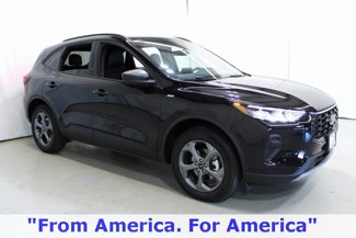 New 2025 Ford Escape ST-Line w/ Cold Weather Package image 1