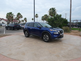 Used 2023 Nissan Rogue SV image 1