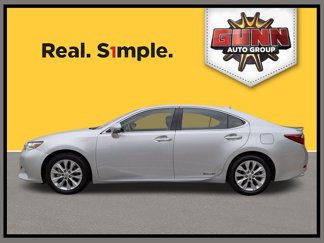 Used 2015 Lexus ES 300h image 1