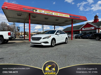 Used 2017 Hyundai Sonata SE image 1