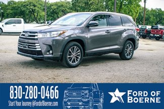 Used 2019 Toyota Highlander XLE image 1