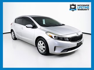 Used 2017 Kia Forte LX image 1