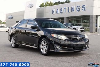 Used 2014 Toyota Camry L image 1