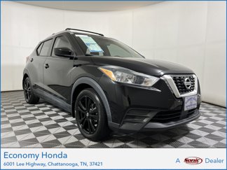 Used 2020 Nissan Kicks SV image 1