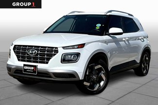 Used 2021 Hyundai Venue SEL image 1