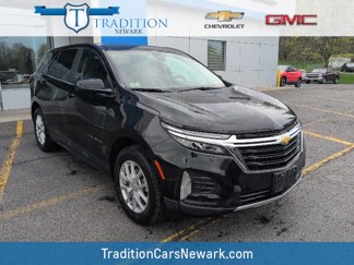 Used 2024 Chevrolet Equinox LT image 1