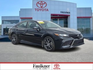 Certified 2023 Toyota Camry SE image 1