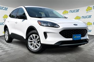 Used 2022 Ford Escape SE w/ Cold Weather Package image 1