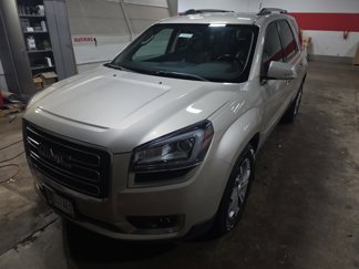 Used 2015 GMC Acadia SLT image 1