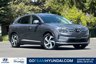 Used 2023 VinFast VF 8 Eco image 1