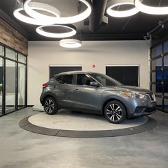 Used 2018 Nissan Kicks SV image 1