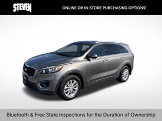 Used 2017 Kia Sorento LX image 1