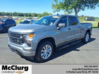 Used 2023 Chevrolet Silverado 1500 Custom image 1