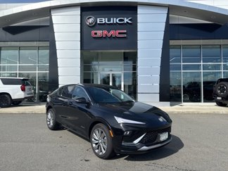 New 2024 Buick Envista Avenir image 1