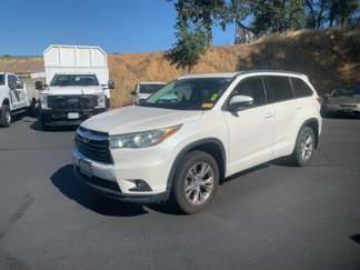 Used 2015 Toyota Highlander XLE image 1