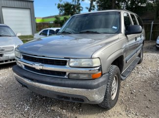 Used 2002 Chevrolet Suburban LS image 1