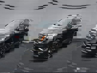 Used 2019 GMC Acadia SLT image 1