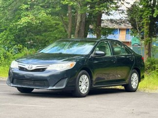 Used 2012 Toyota Camry SE image 1