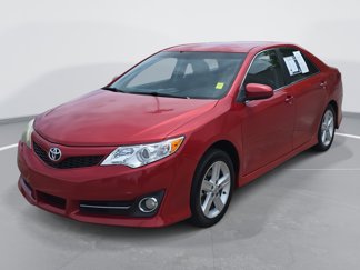 Used 2012 Toyota Camry L image 1
