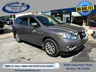 Used 2014 Nissan Pathfinder S image 1