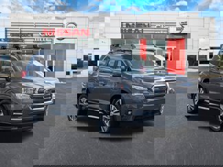 Used 2019 Subaru Ascent Limited w/ Popular Package #4 image 1