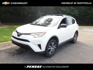 Used 2018 Toyota RAV4 LE image 1