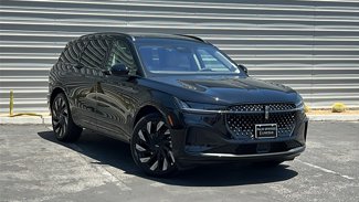 New 2025 Lincoln Nautilus Reserve w/ Jet Appearance Package image 1
