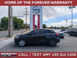 Used 2020 Nissan Kicks S image 1