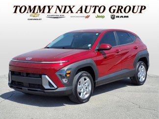 Used 2024 Hyundai Kona SE image 1