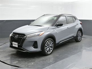 Used 2023 Nissan Kicks SR w/ SR Premium Package image 1