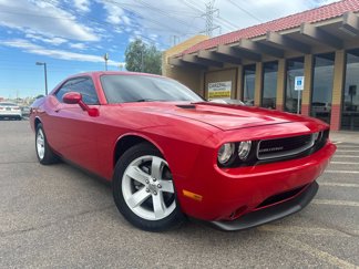 Used 2013 Dodge Challenger SXT image 1