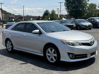 Used 2014 Toyota Camry SE image 1