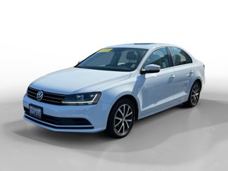 Used 2017 Volkswagen Jetta SE image 1