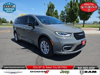 New 2025 Chrysler Pacifica Select image 1