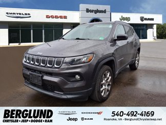Used 2022 Jeep Compass Latitude image 1