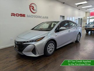Used 2018 Toyota Prius Prime Premium image 1